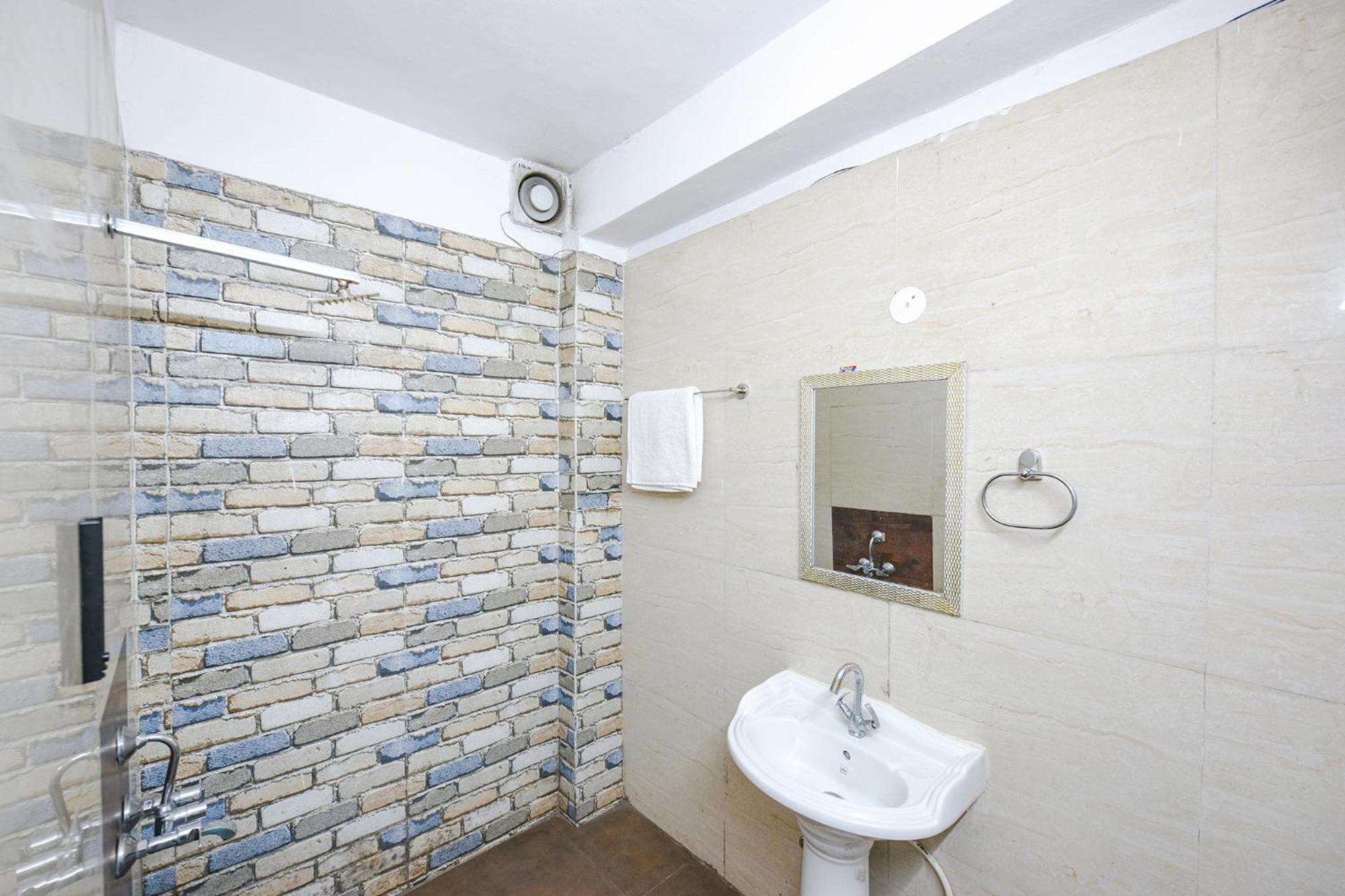 Fabhotel Kgf Dharampur  Exterior foto